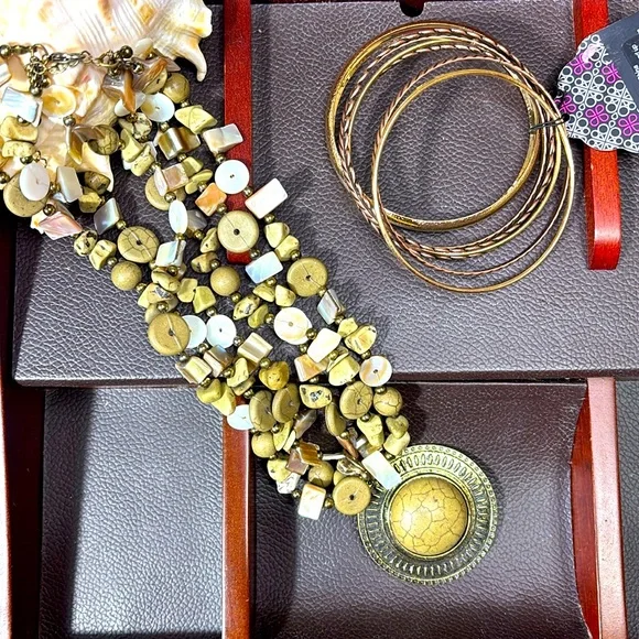 Jewelry NWOT - Picture 1 of 4